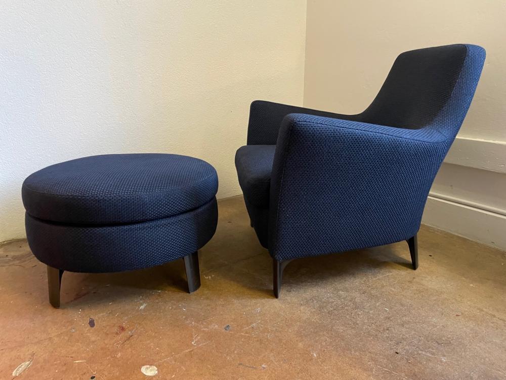 gemütliche Lesestunden MINOTTI Sessel mit Hocker